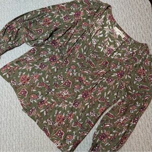 LOFT Floral Green Blouse Flattering M